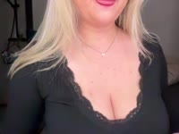 Ik ben hier om te geven wat je nodig hebt - met een lichaam dat smeekt om aangeraakt worden en een verbeelding die geen grenzen kent. Kom spelen en ontdek hoe ver we kunnen gaan...