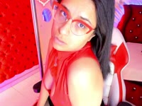 I am Roxanne, a confident, direct woman... and a little dangerous. I like to lead the rhythm, set the energy, and play with the limits... always knowing exactly what I