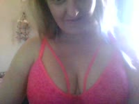 horny  blond girl, i ike to be your slut!