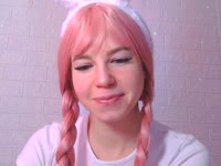 Hey hey ! I am Pink haired cutie girl and i am new on this site :) Let