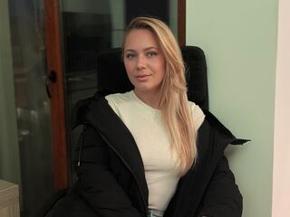 sexy cam girl AnyaLior