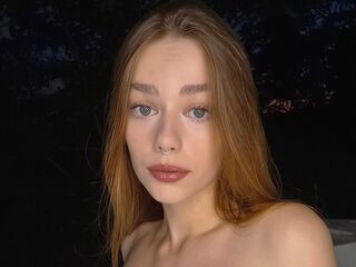 sexy cam girl EmilliaFox