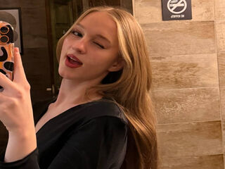 erotic cam IleanaNiese