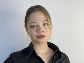 fingering camgirl JanuaryBuswell