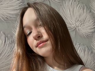 mastubating web cam girl LindaMatteson