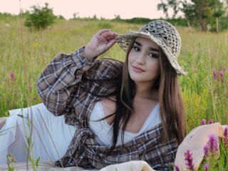 free live chatroom LindeWhite