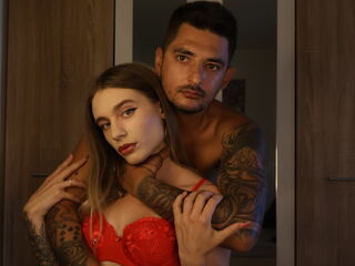 hot videochat couple AnnaAndLeo
