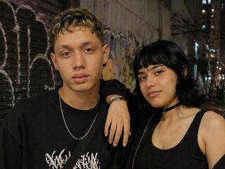 webcam couple live sex AxelAndCloe