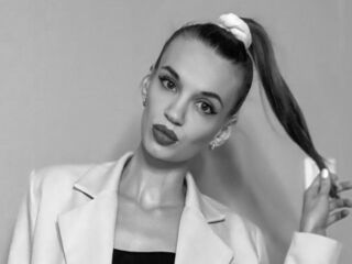 sexy webcam girl AlexaSunchez