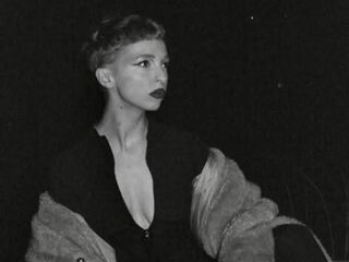 camwhore masturbating with sextoy AniKali