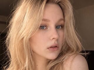 cam girl playing with dildo AnnaReen