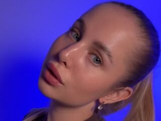 naked webcamgirl picture AnnelleToulson