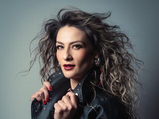 web cam live AryTorres