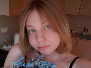 naked cam girl masturbating with sextoy BertaCheyne
