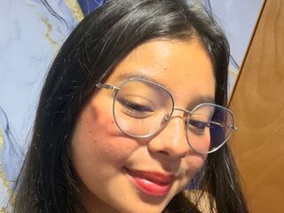 camslut showing tits CamilaGat