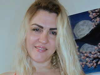 hot cam girl fingering pussy CandanceSmith