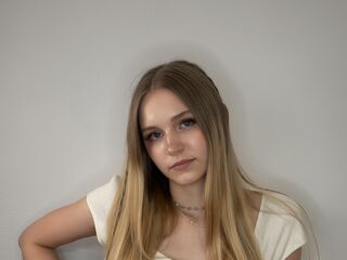 sexy camgirl CandiMalott