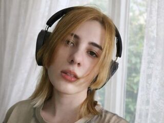 fingering girl webcam picture CarlHanchett