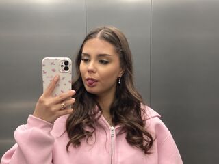 naughty cam girl masturbating with dildo CarlTomkus