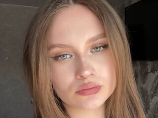 fingering camgirl picture CarylonPreis