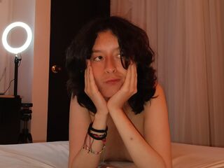 free nude webcam CharlotteBlade