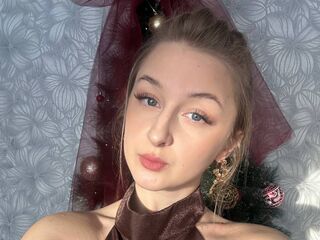 cam girl masturbating with vibrator CharoletteHeckle