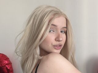 shaved pussy web cam ChunBirdwell