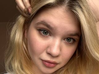 shaved pussy webcam DebrahPloeger