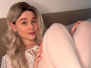 hot cam play DeluaMoon