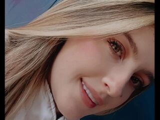 naughty camgirl DioneKises