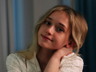 fingering girl webcam picture DorisCounsell