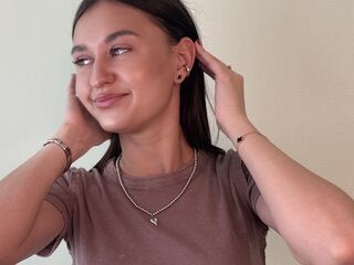 hot cam EbonieTurkus