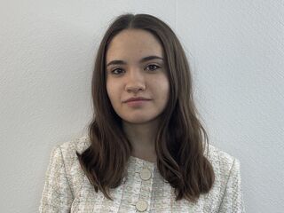 free live chatroom ElishaPelini