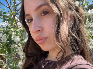 cam babe ElizabethJager