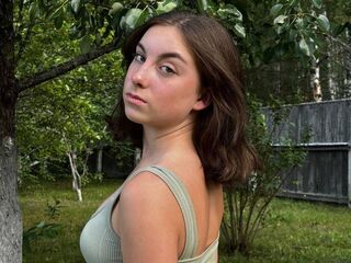 girl topless EllynMall