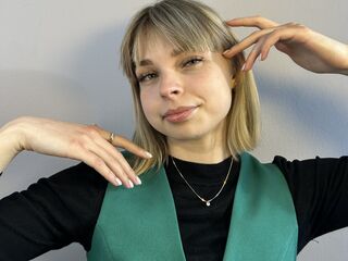 chat room cam EmelineBurrough