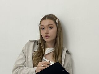 nude gamgirl EndaRold