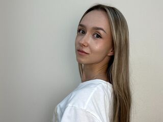 adultcam photo ErlineClutter