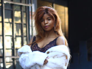 girl webcam FifiCaramel