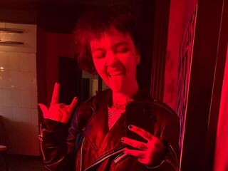 camwhore fingering shaved pussy FloralFable