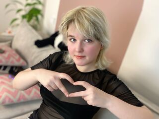 free liveshow FyniFeline