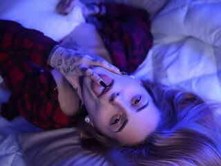 naked camgirl photo HarleyVee