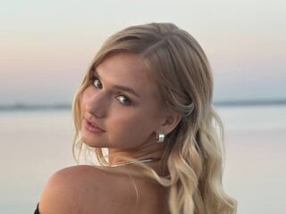 shower webcam HelenPetrini