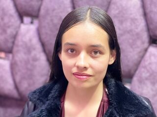 sexy camgirl live IssaMontenegro