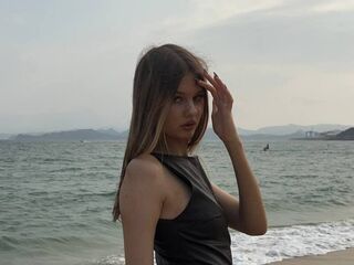 cam girl showing tits JeniceRowse