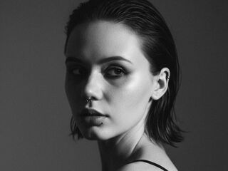 sexy webcamgirl pic JudithSterett