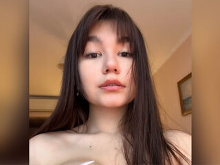 naked girl with webcam JuliaCutee