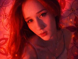 girl chatroom JulieCusanelli