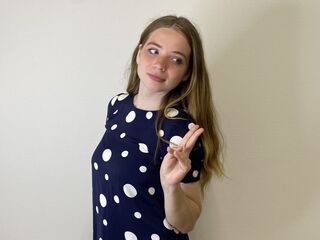 cam girl masturbating with vibrator JungSardi