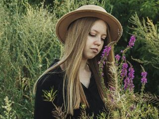 hot girl webcam photo KarenLowe